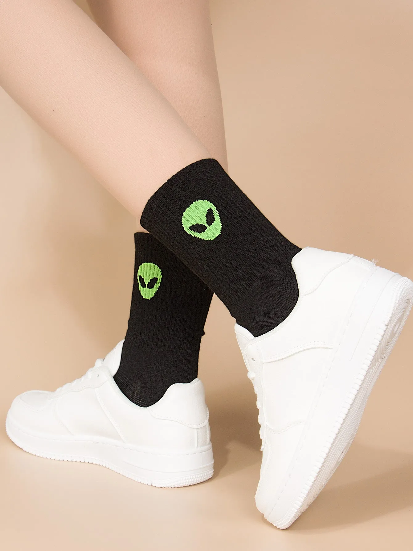 2pairs Alien Crew Socks for Women Fun Socks Funky Socks Novelty Socks