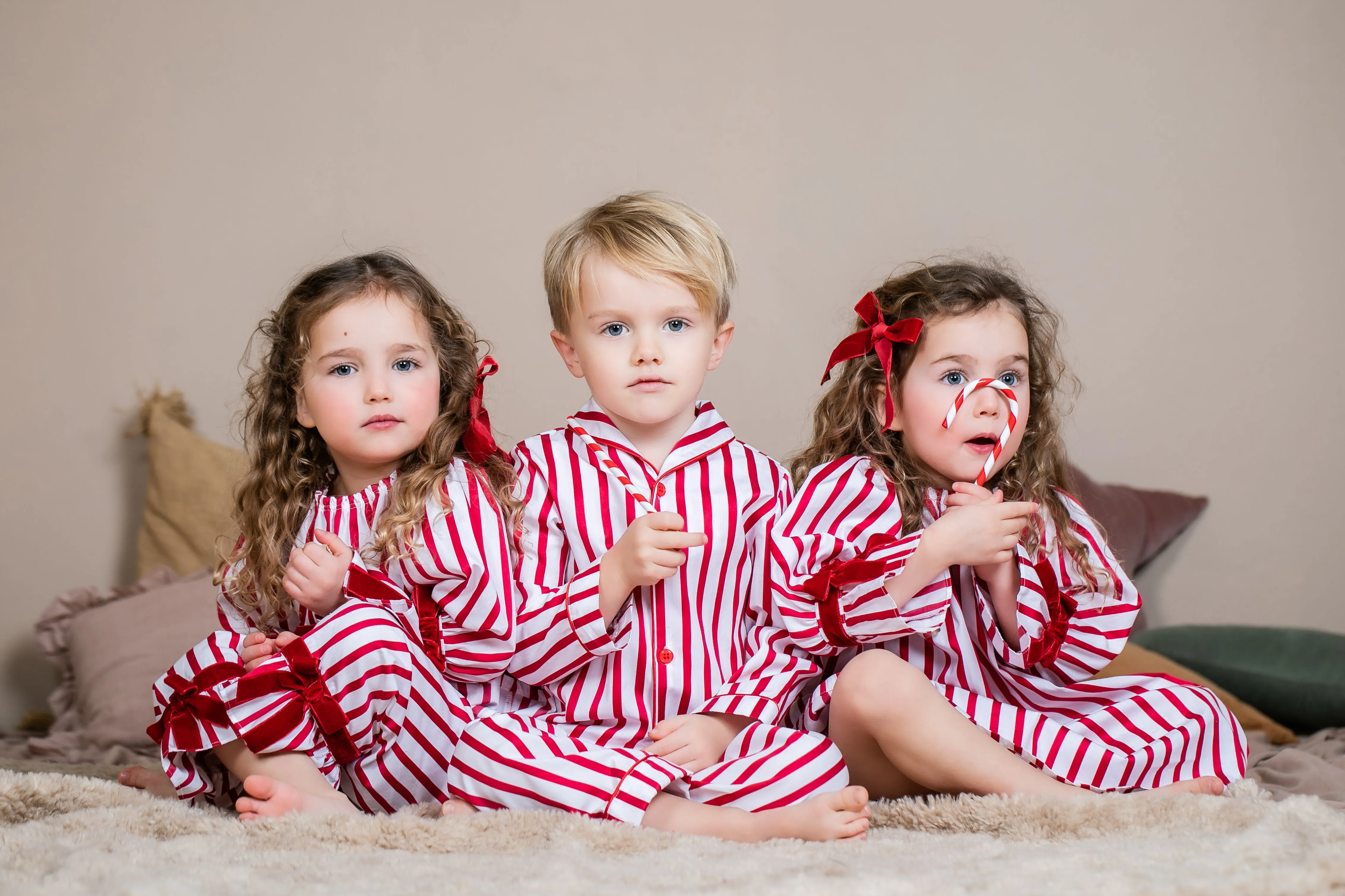 XENIA - GIRLS PYJAMA SET IN RED STRIPES